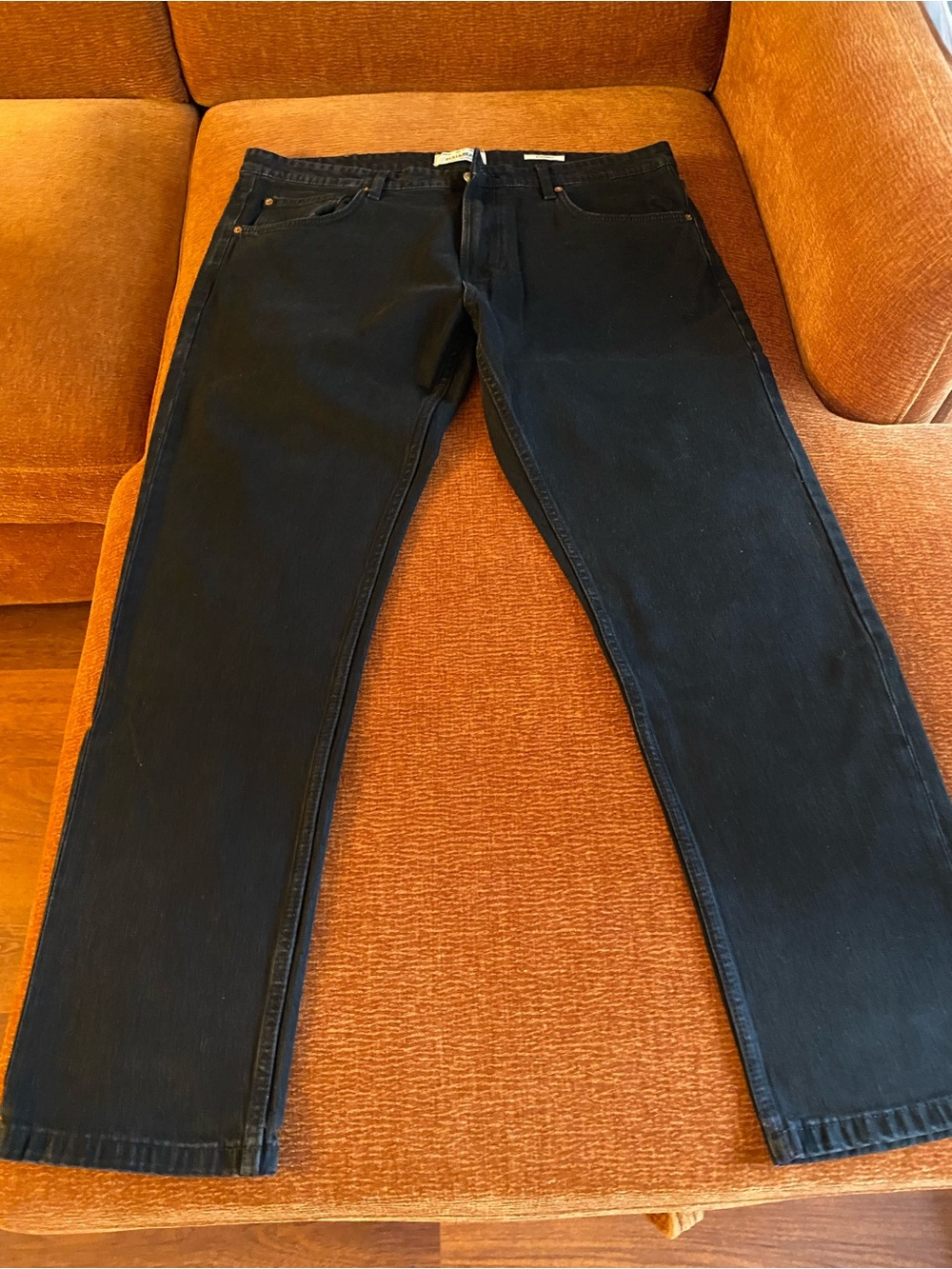 Pull&Bear Men's Straight Jeans in Black